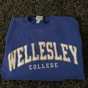 Wellesley college sweatshirt